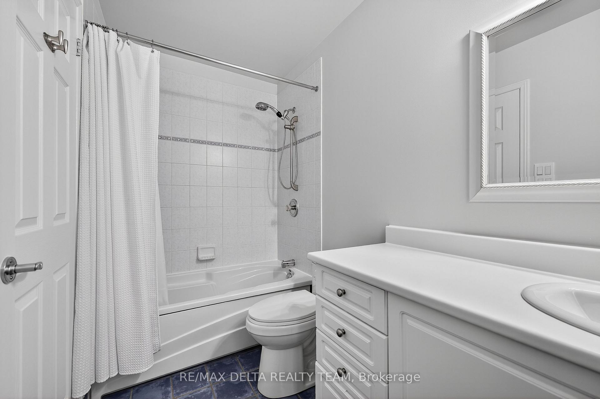 Photo 22 of 63 Highwood Private, Ottawa, Viscount Alexander Park — HOMEH