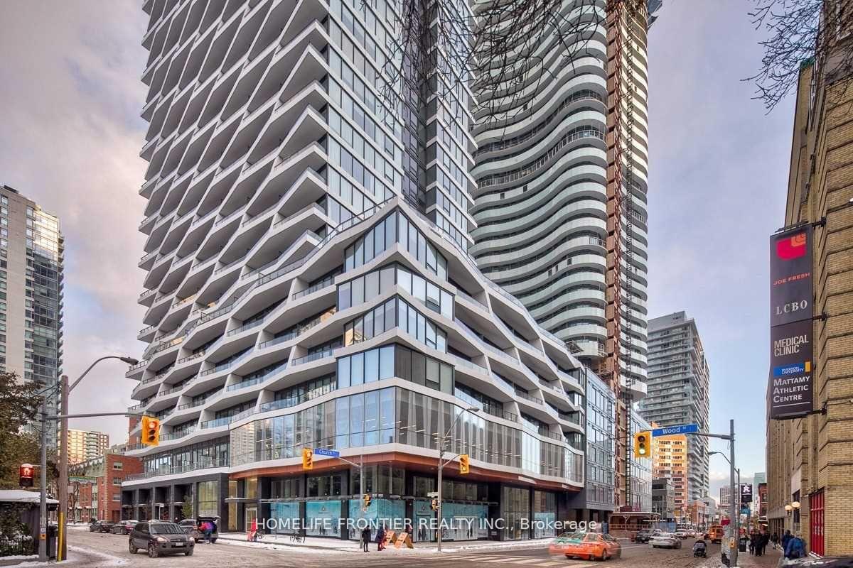 Front of Unit 3001, 85 Wood Street