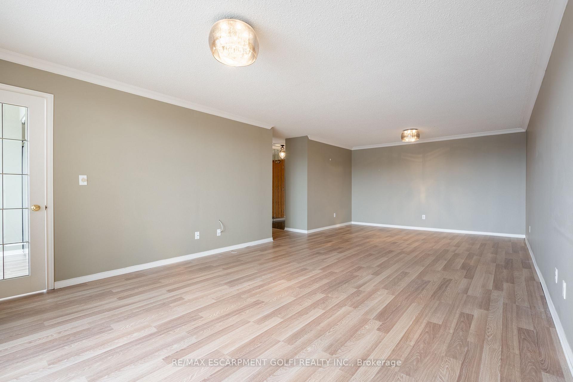 Photo 39 of Unit 605, 3 Towering Heights Boulevard, St. Catharines, Glendale/Glenridge — HOMEH