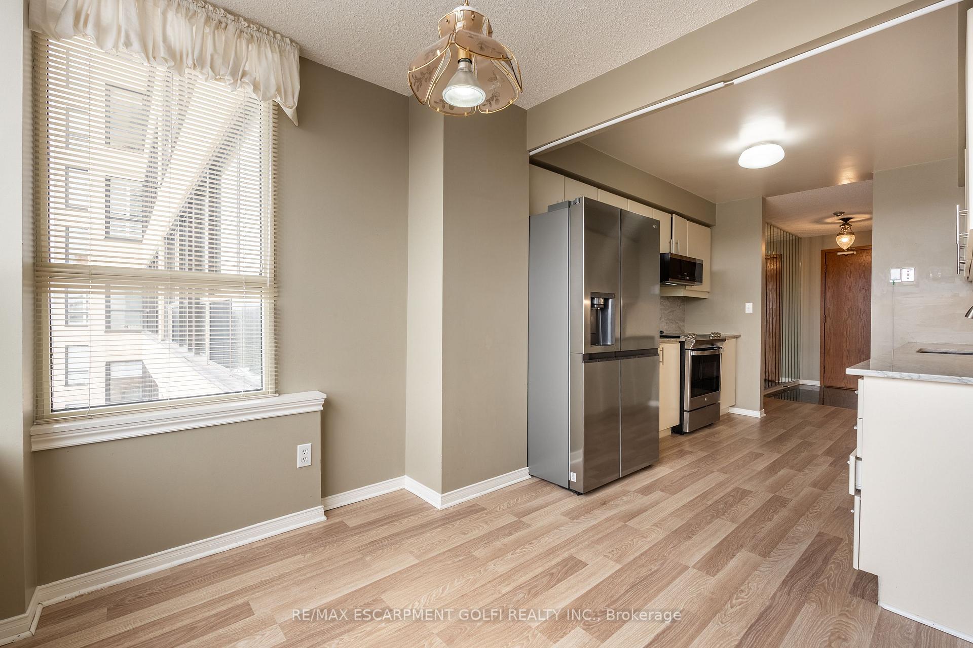 Photo 8 of Unit 605, 3 Towering Heights Boulevard, St. Catharines, Glendale/Glenridge — HOMEH
