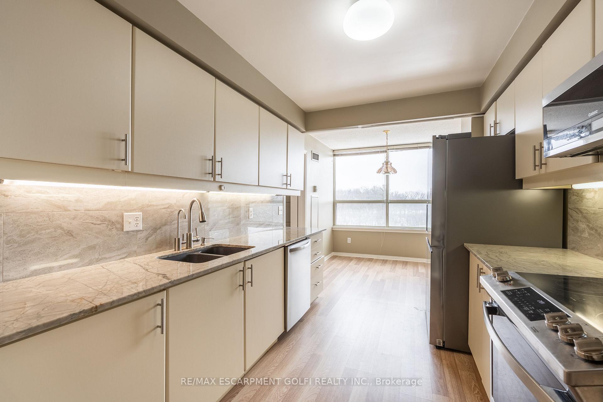 Photo 12 of Unit 605, 3 Towering Heights Boulevard, St. Catharines, Glendale/Glenridge — HOMEH