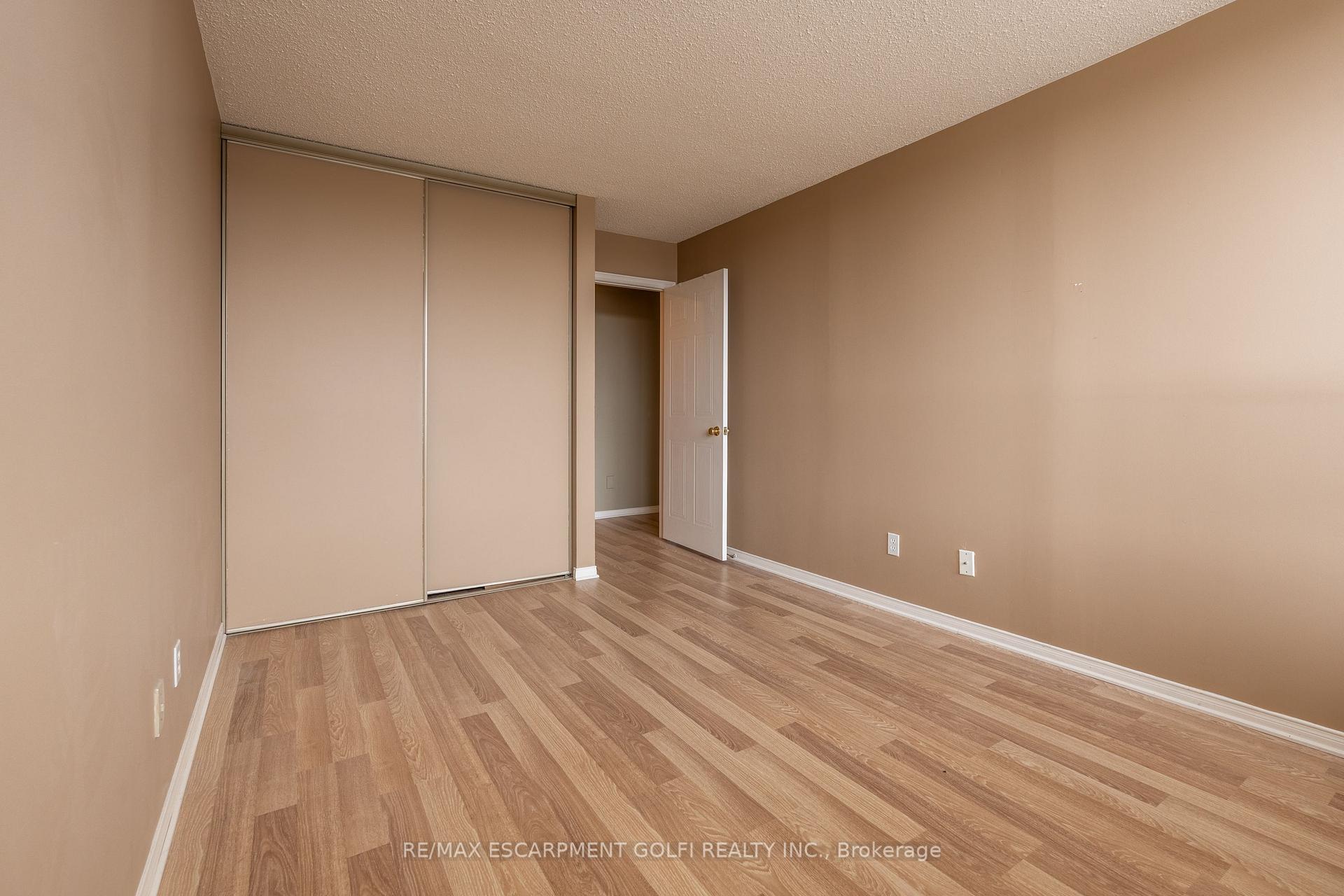 Photo 19 of Unit 605, 3 Towering Heights Boulevard, St. Catharines, Glendale/Glenridge — HOMEH