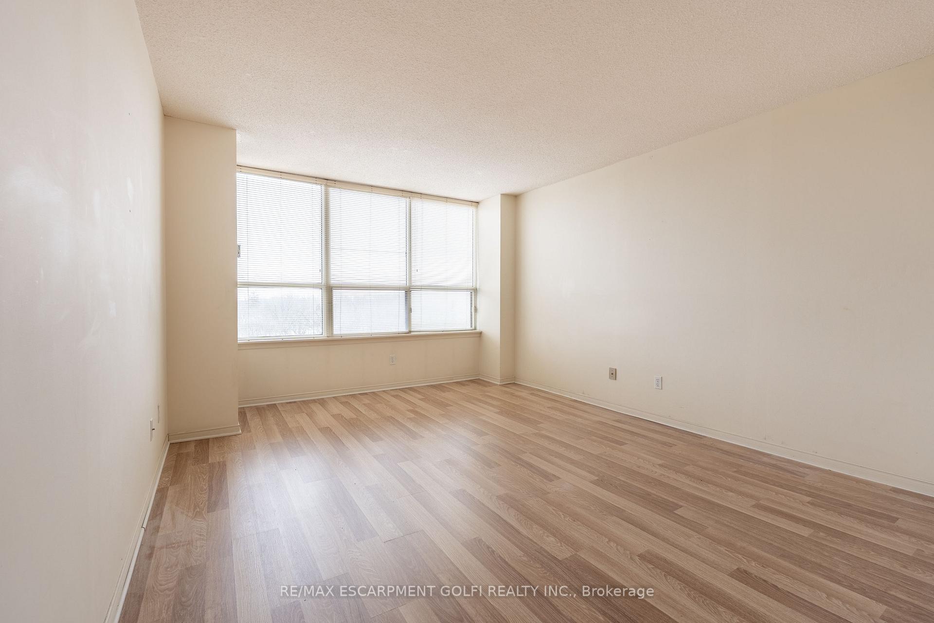 Photo 17 of Unit 605, 3 Towering Heights Boulevard, St. Catharines, Glendale/Glenridge — HOMEH