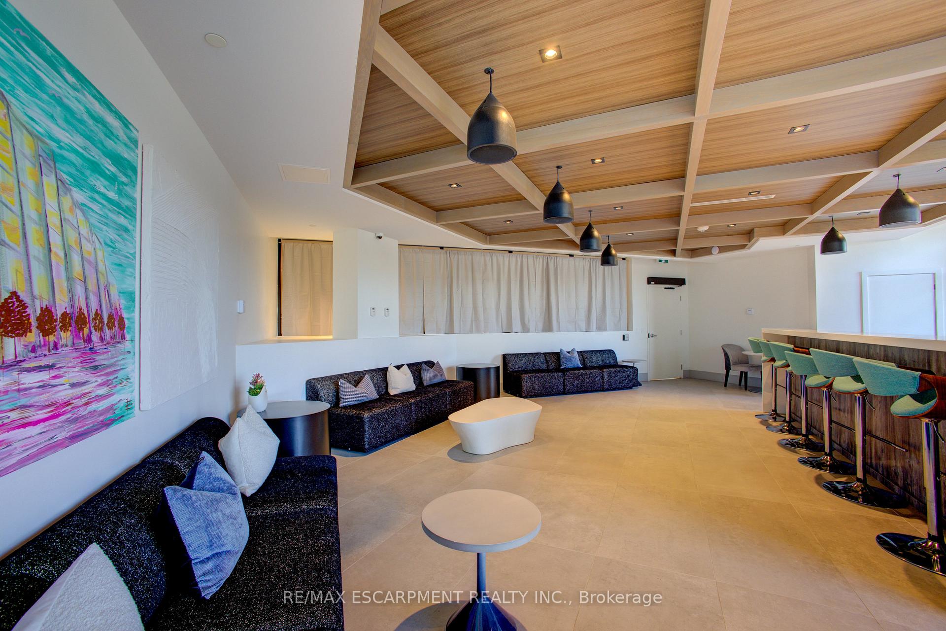 Photo 35 of Unit 421, 600 North Service Road, Hamilton, Stoney Creek — HOMEH