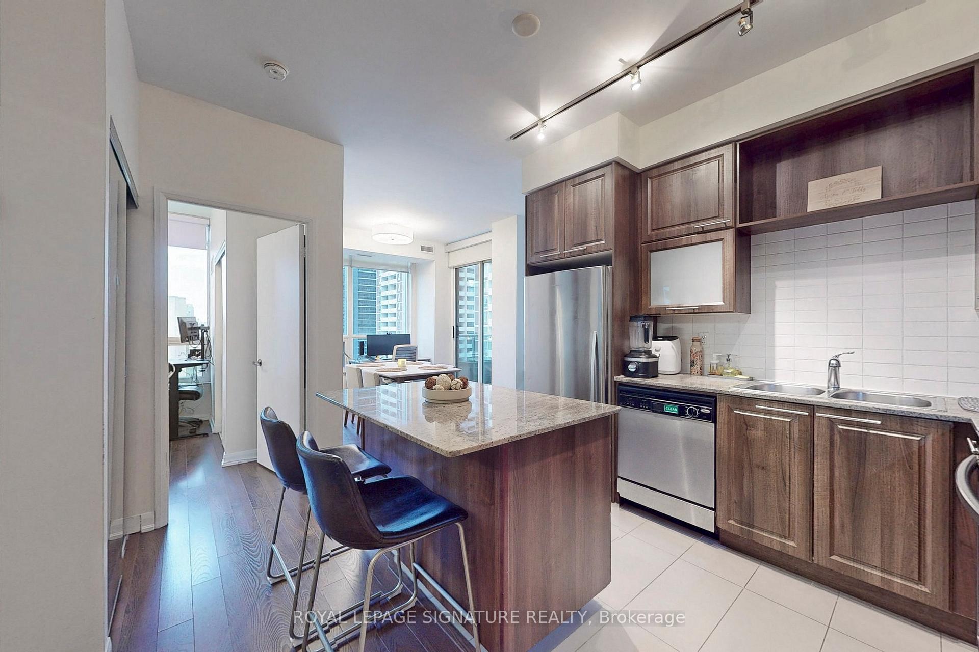 Photo 16 of Unit 1003, 500 Sherbourne Street, Toronto, North St. James Town — HOMEH