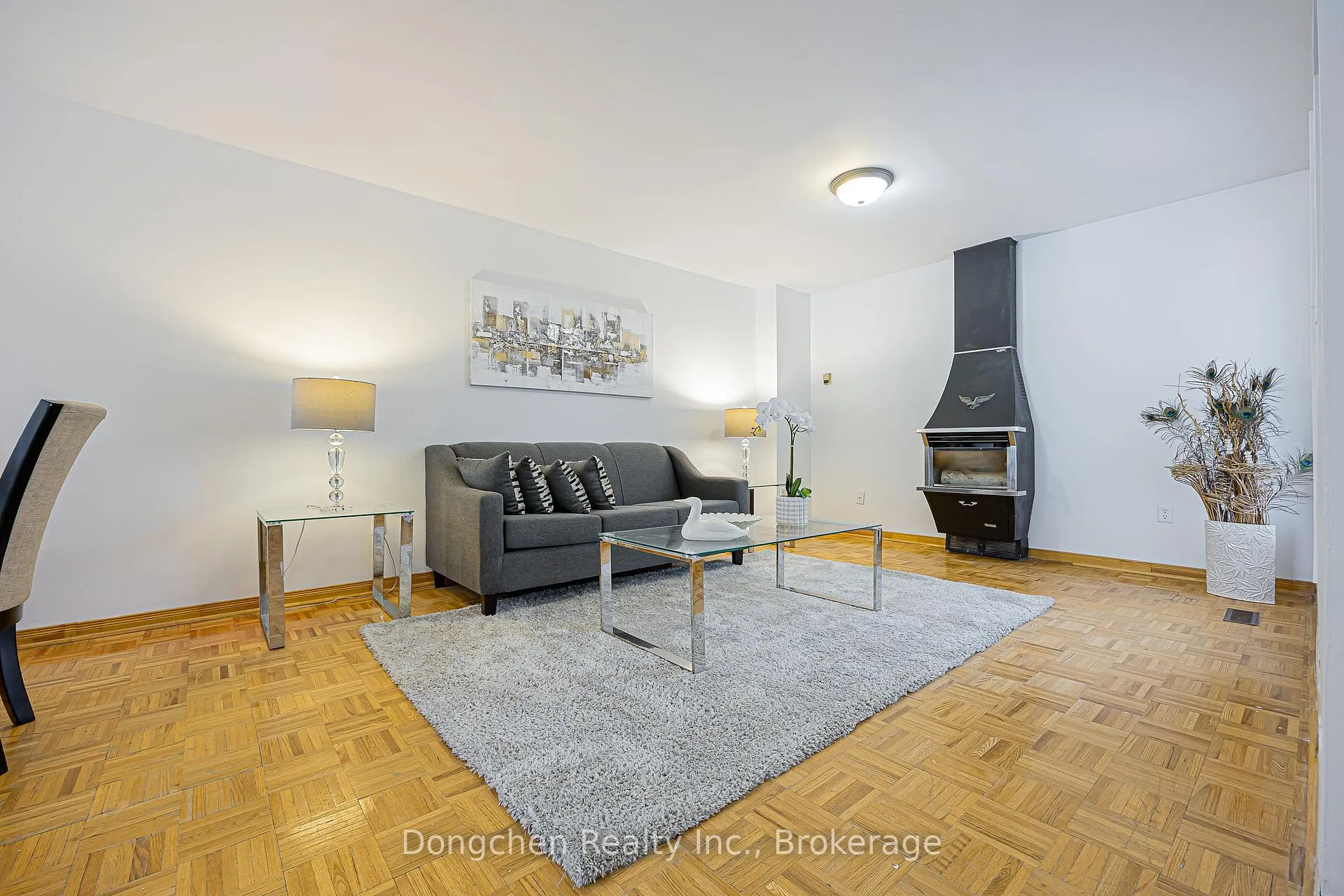 Photo 6 of 152 Risebrough Circuit, Markham, Milliken Mills West — HOMEH