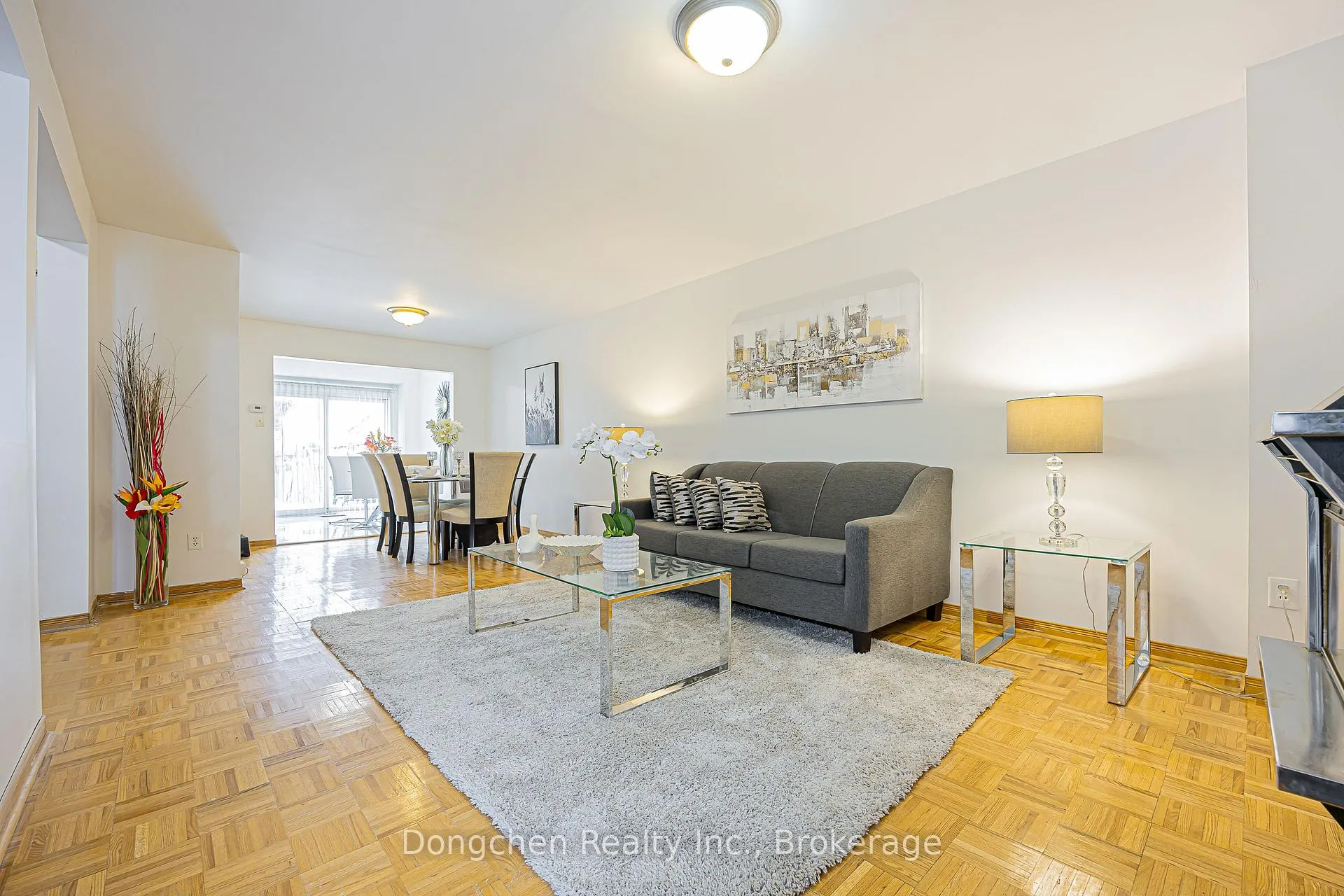 Photo 8 of 152 Risebrough Circuit, Markham, Milliken Mills West — HOMEH