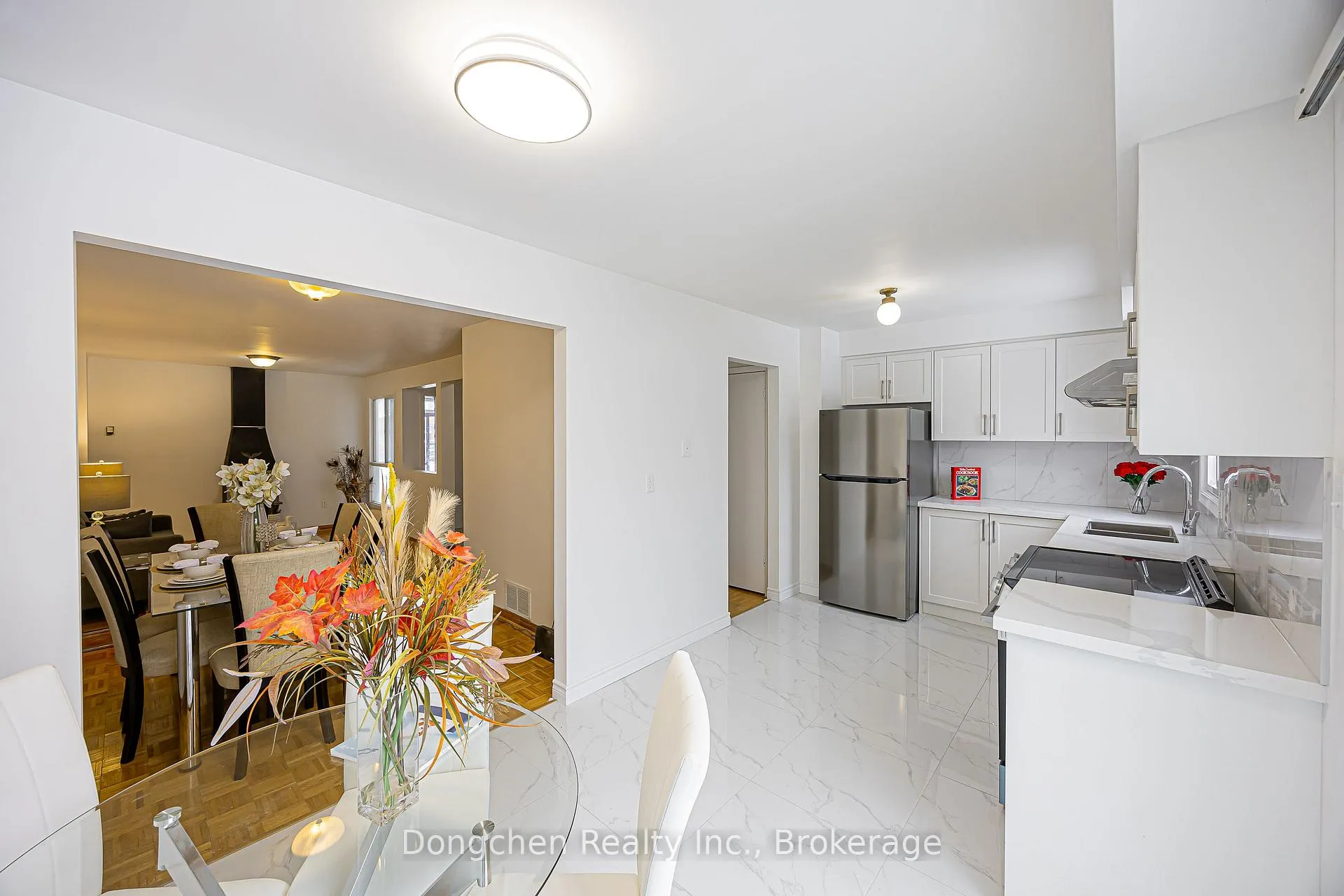 Photo 15 of 152 Risebrough Circuit, Markham, Milliken Mills West — HOMEH
