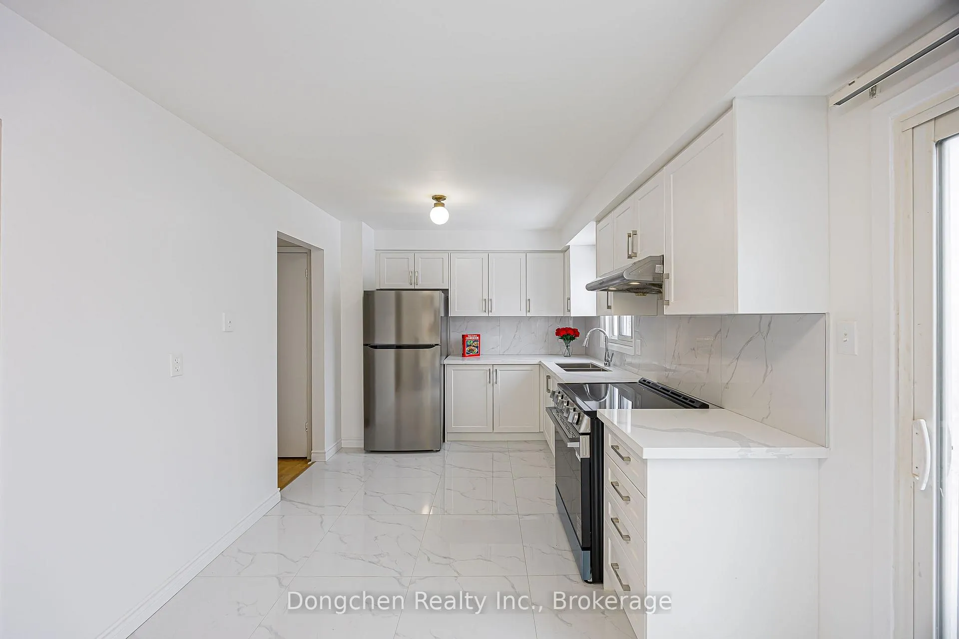 Photo 17 of 152 Risebrough Circuit, Markham, Milliken Mills West — HOMEH