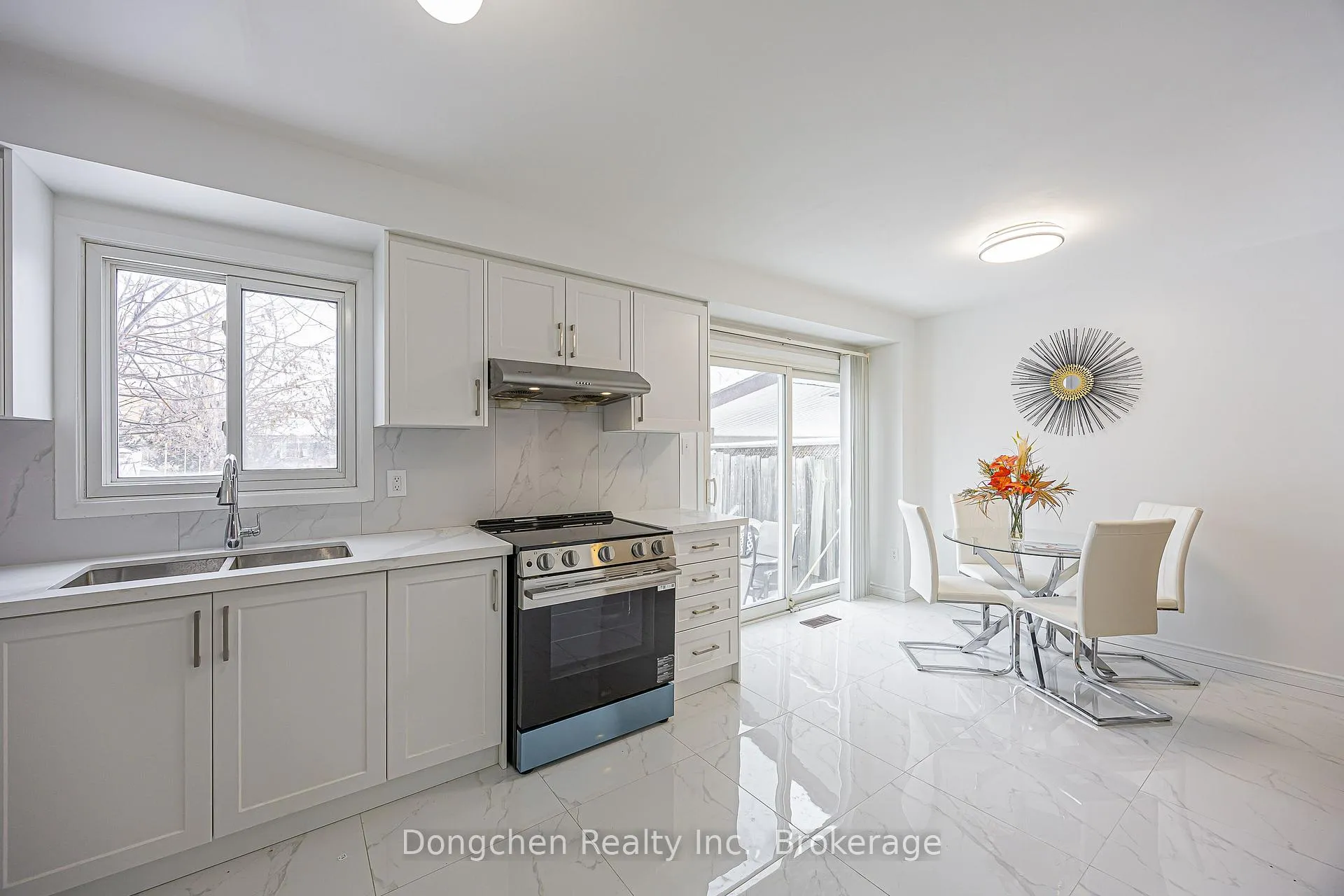 Photo 20 of 152 Risebrough Circuit, Markham, Milliken Mills West — HOMEH