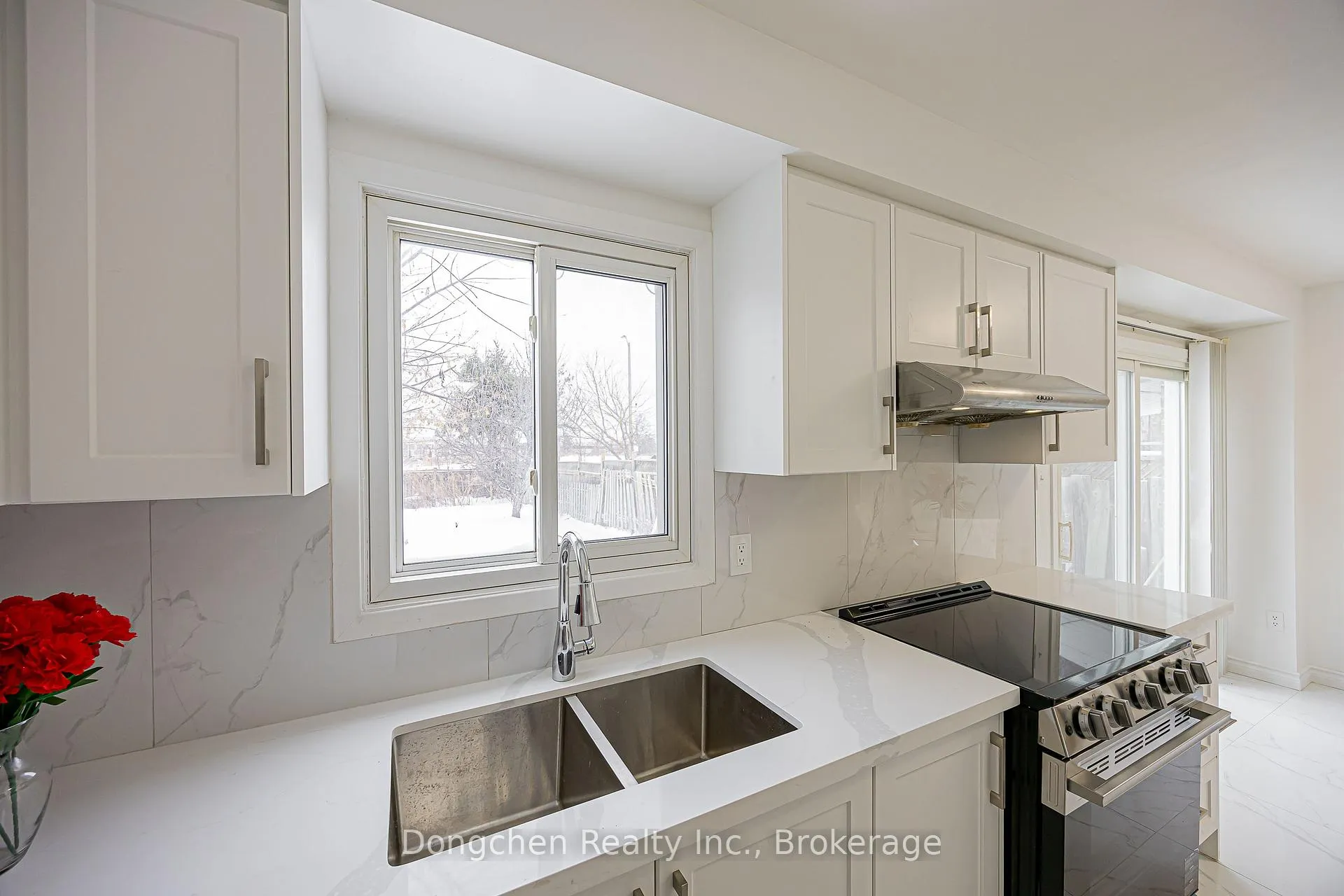 Photo 22 of 152 Risebrough Circuit, Markham, Milliken Mills West — HOMEH