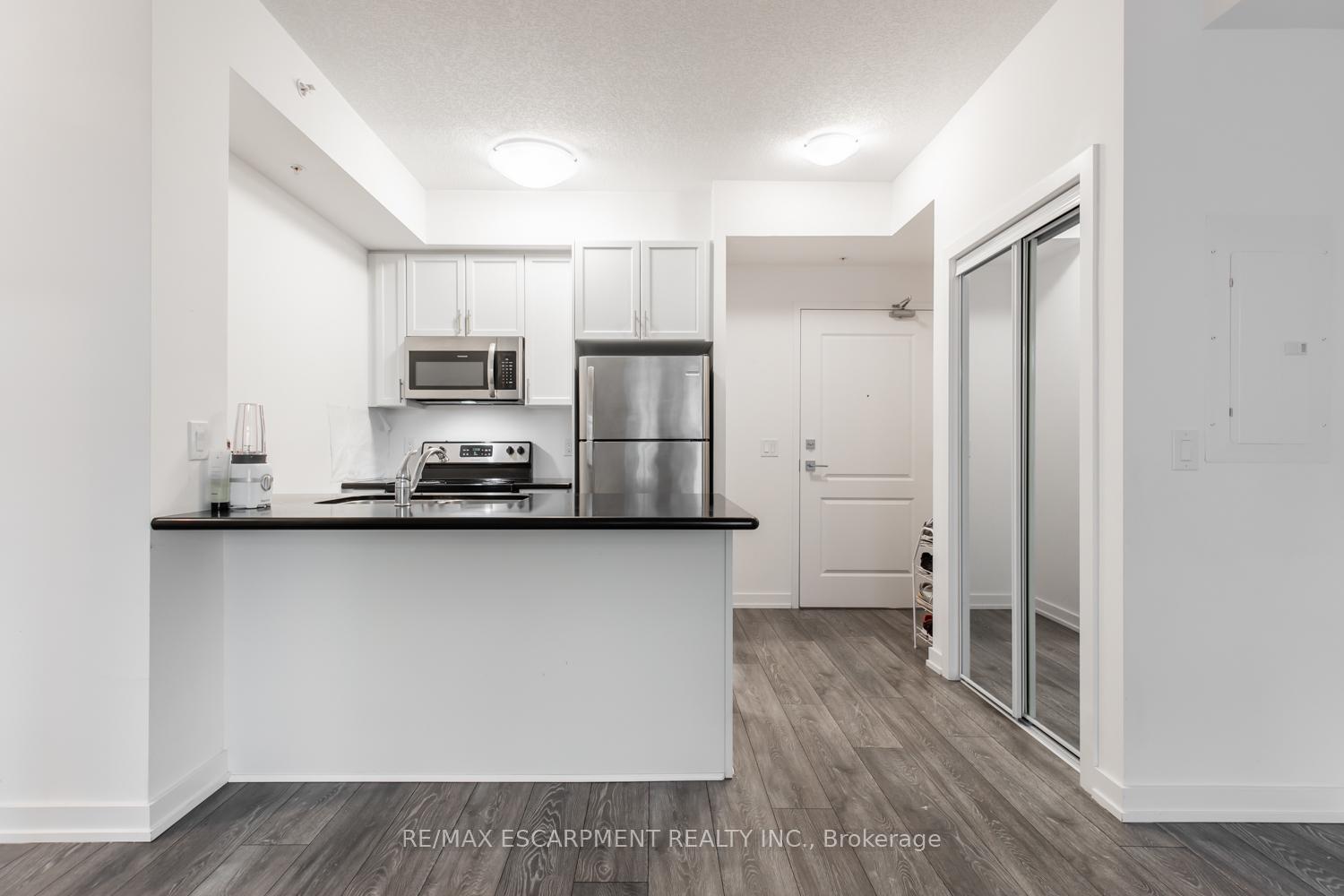 Photo 6 of Unit 508, 81 Robinson Street, Hamilton, Durand — HOMEH