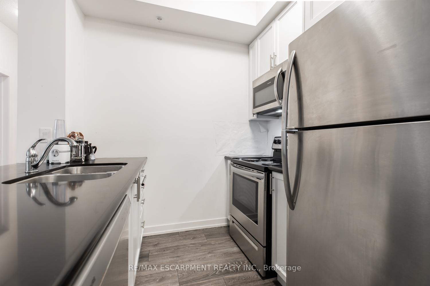 Photo 7 of Unit 508, 81 Robinson Street, Hamilton, Durand — HOMEH