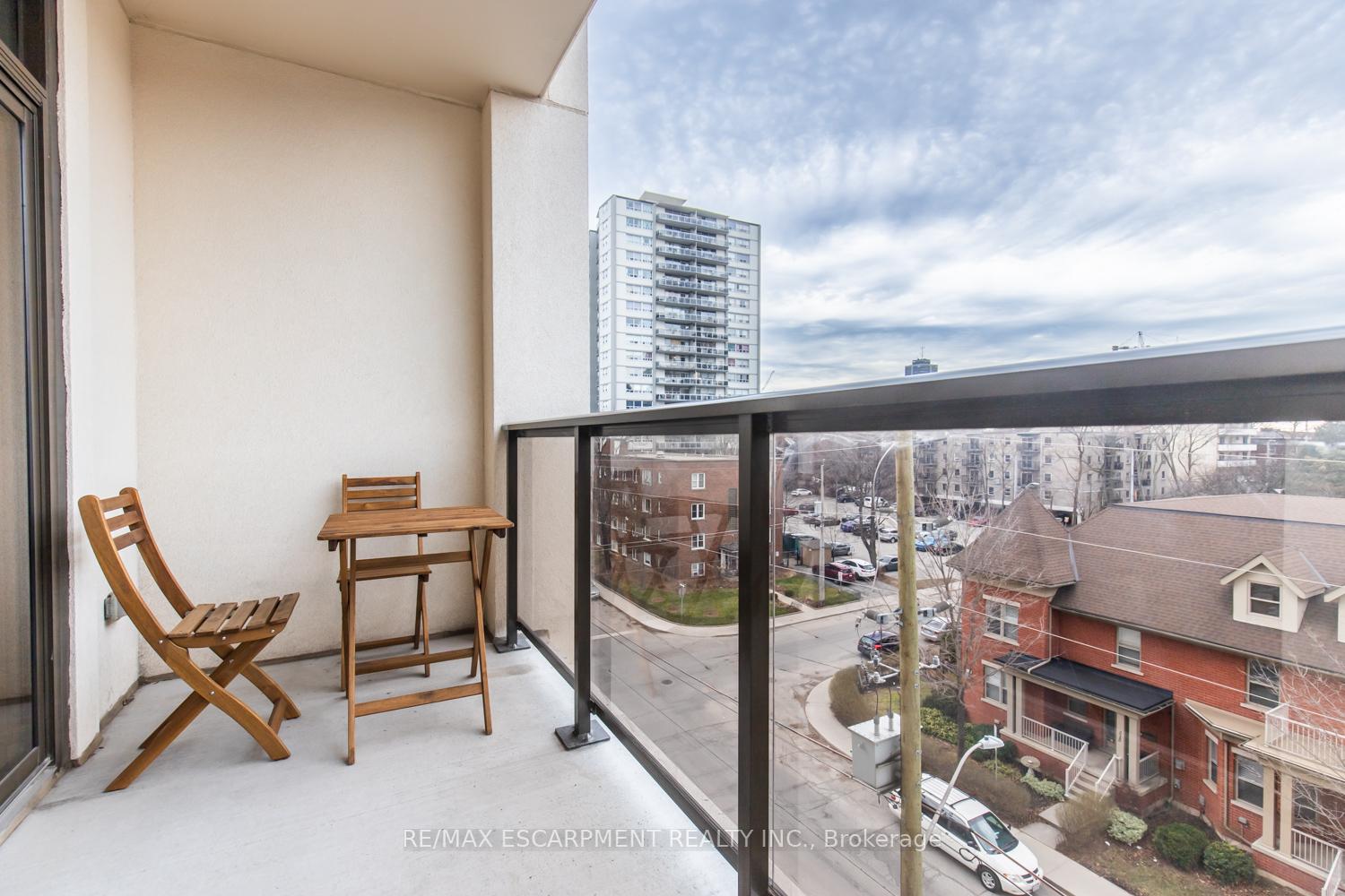 Photo 11 of Unit 508, 81 Robinson Street, Hamilton, Durand — HOMEH