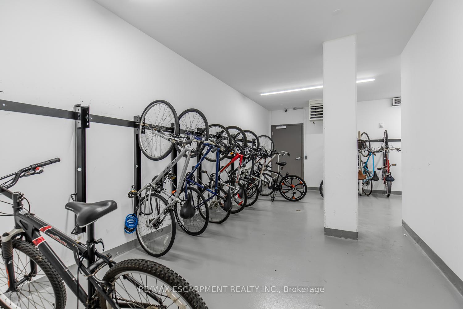 Photo 25 of Unit 508, 81 Robinson Street, Hamilton, Durand — HOMEH