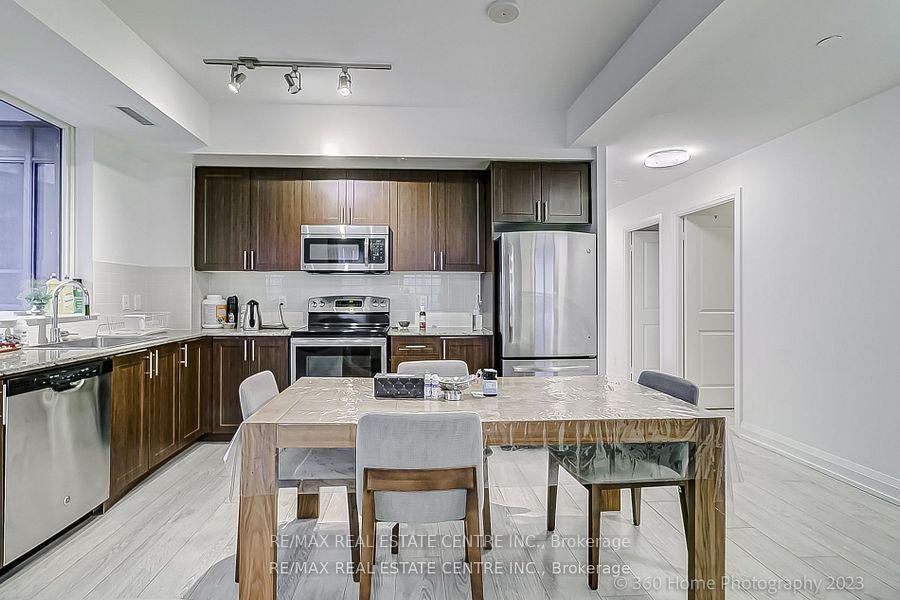 Photo 8 of Unit LPH307, 7171 Yonge Street, Markham, Thornhill — HOMEH