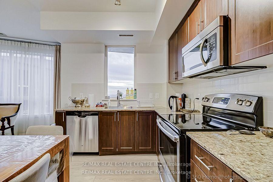 Photo 13 of Unit LPH307, 7171 Yonge Street, Markham, Thornhill — HOMEH