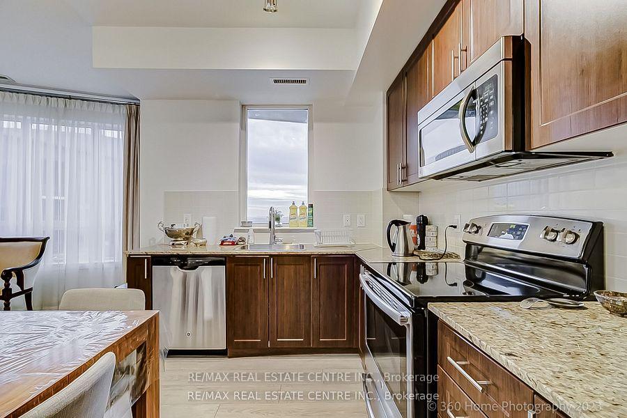 Photo 15 of Unit LPH307, 7171 Yonge Street, Markham, Thornhill — HOMEH
