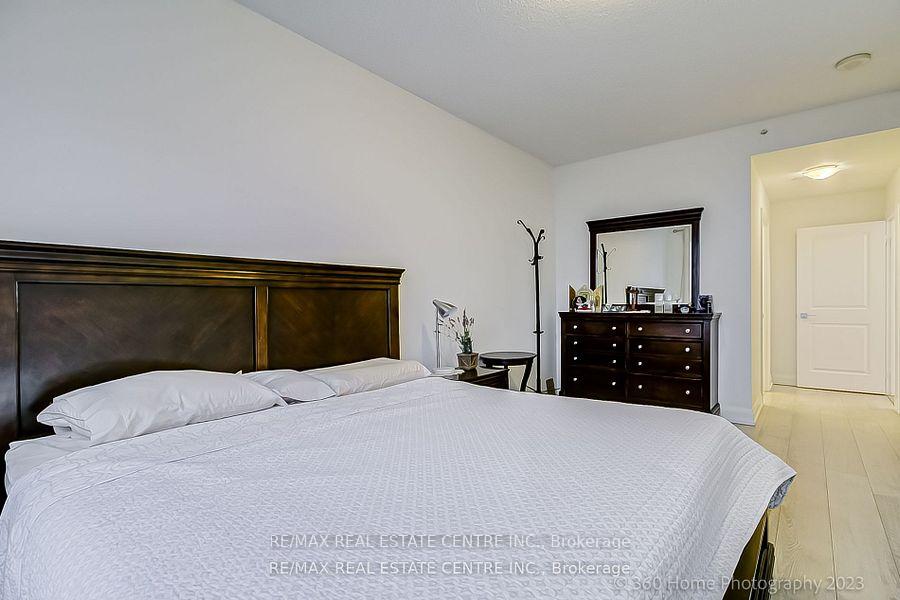 Photo 18 of Unit LPH307, 7171 Yonge Street, Markham, Thornhill — HOMEH