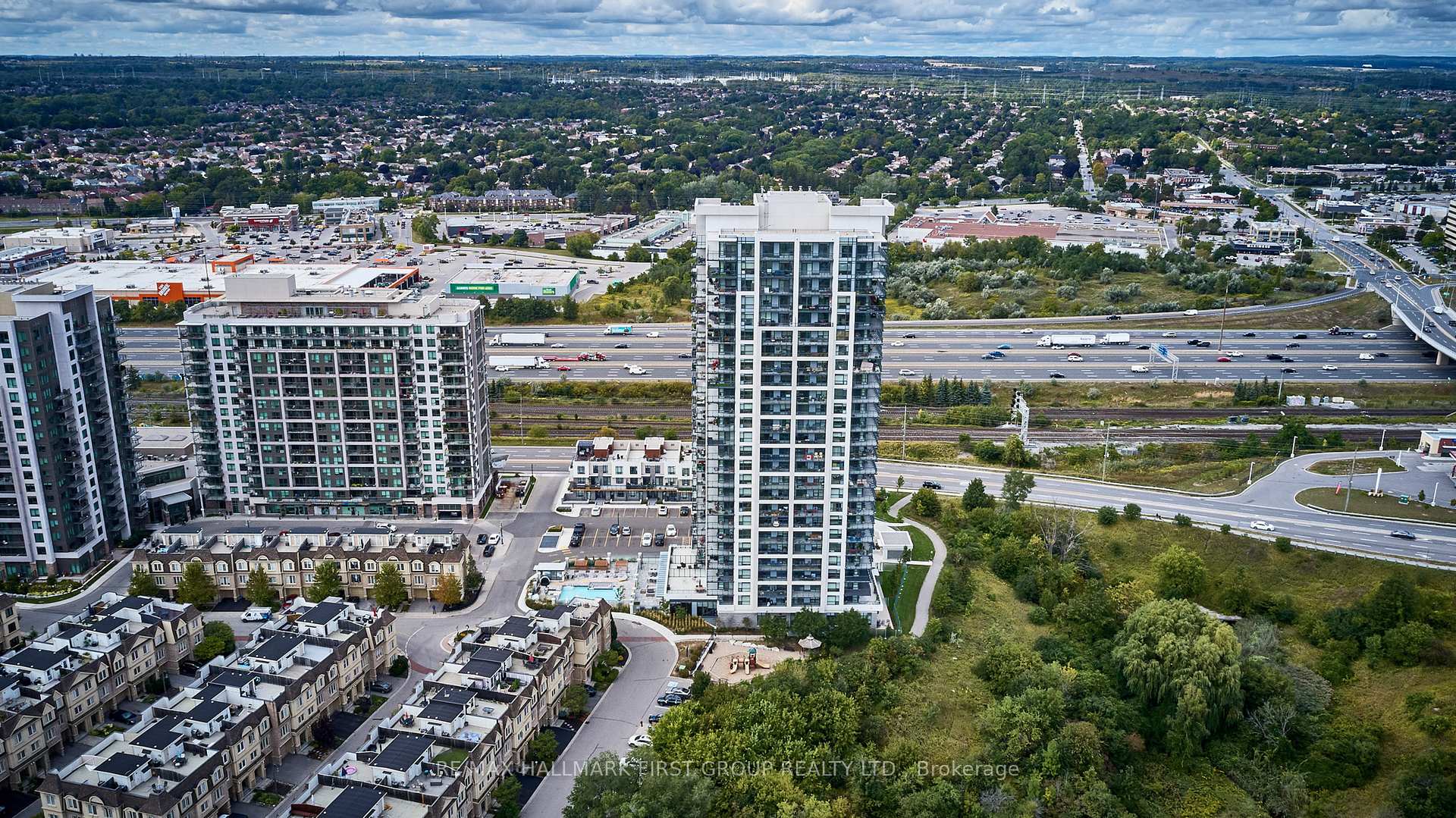 Photo 24 of Unit 607, 1255 Bayly Street, Pickering, Bay Ridges — HOMEH
