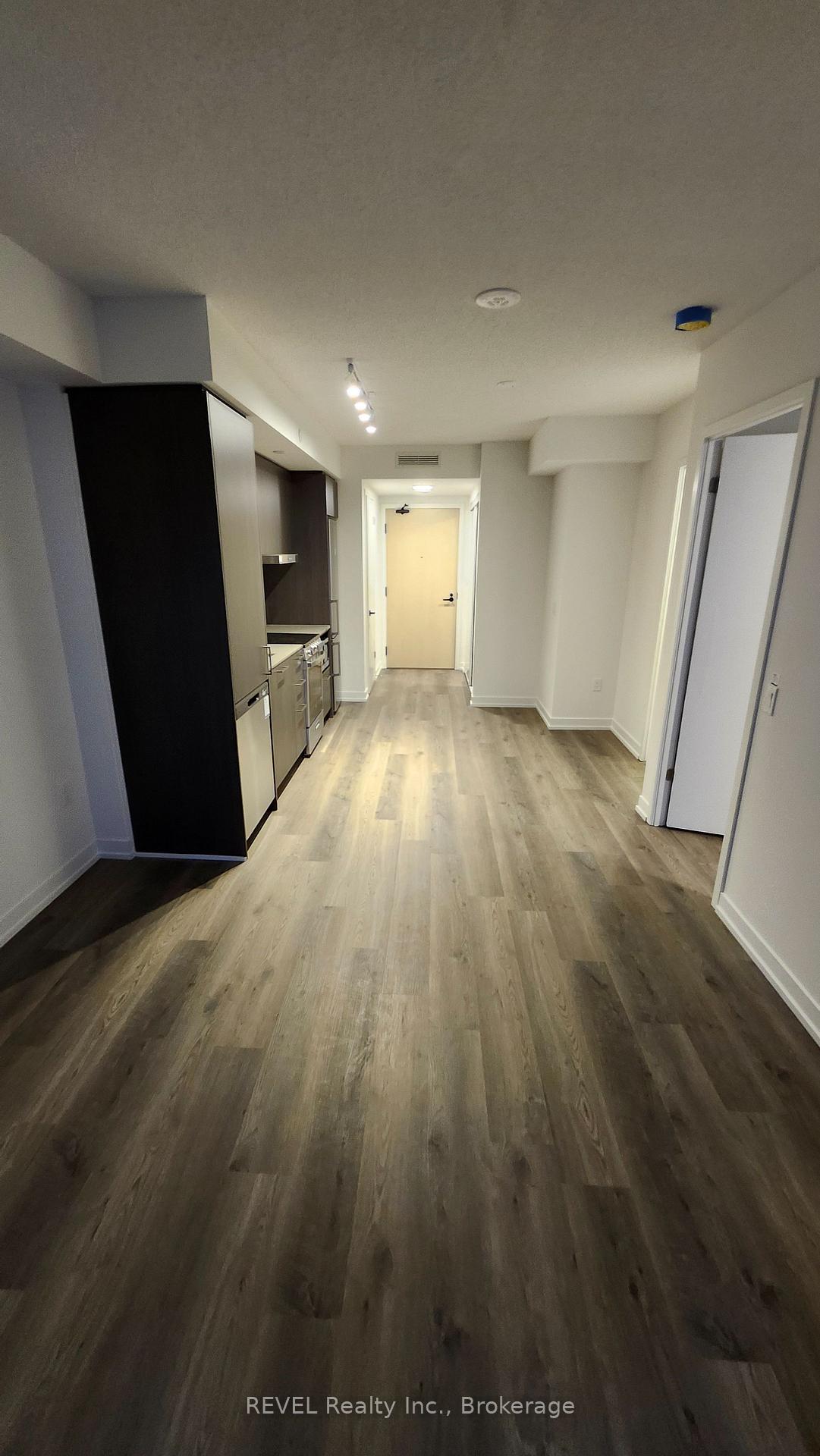 Photo 11 of Unit 1616, 195 Commerce Street, Vaughan, Vaughan Corporate Centre — HOMEH