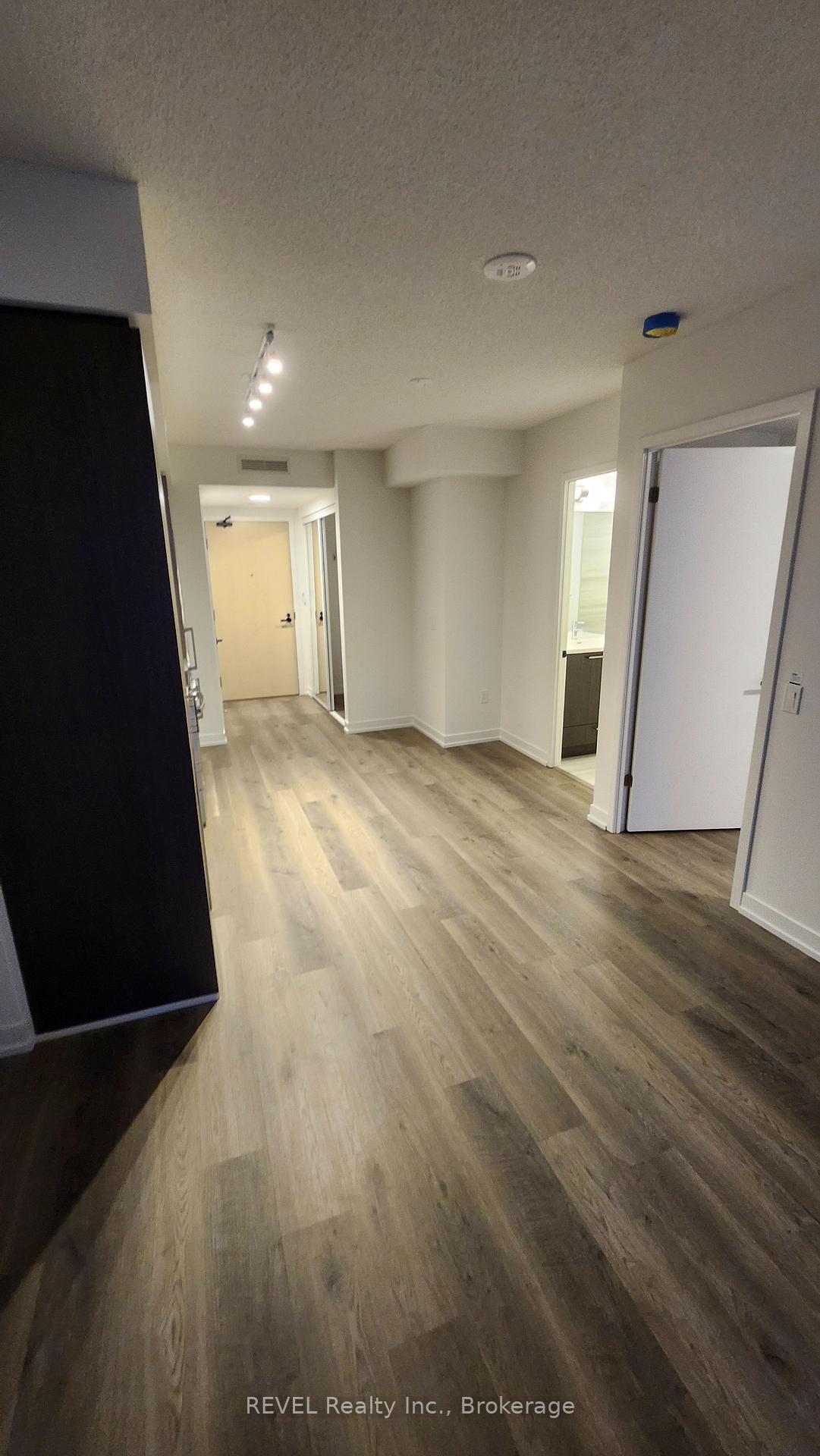 Photo 8 of Unit 1616, 195 Commerce Street, Vaughan, Vaughan Corporate Centre — HOMEH