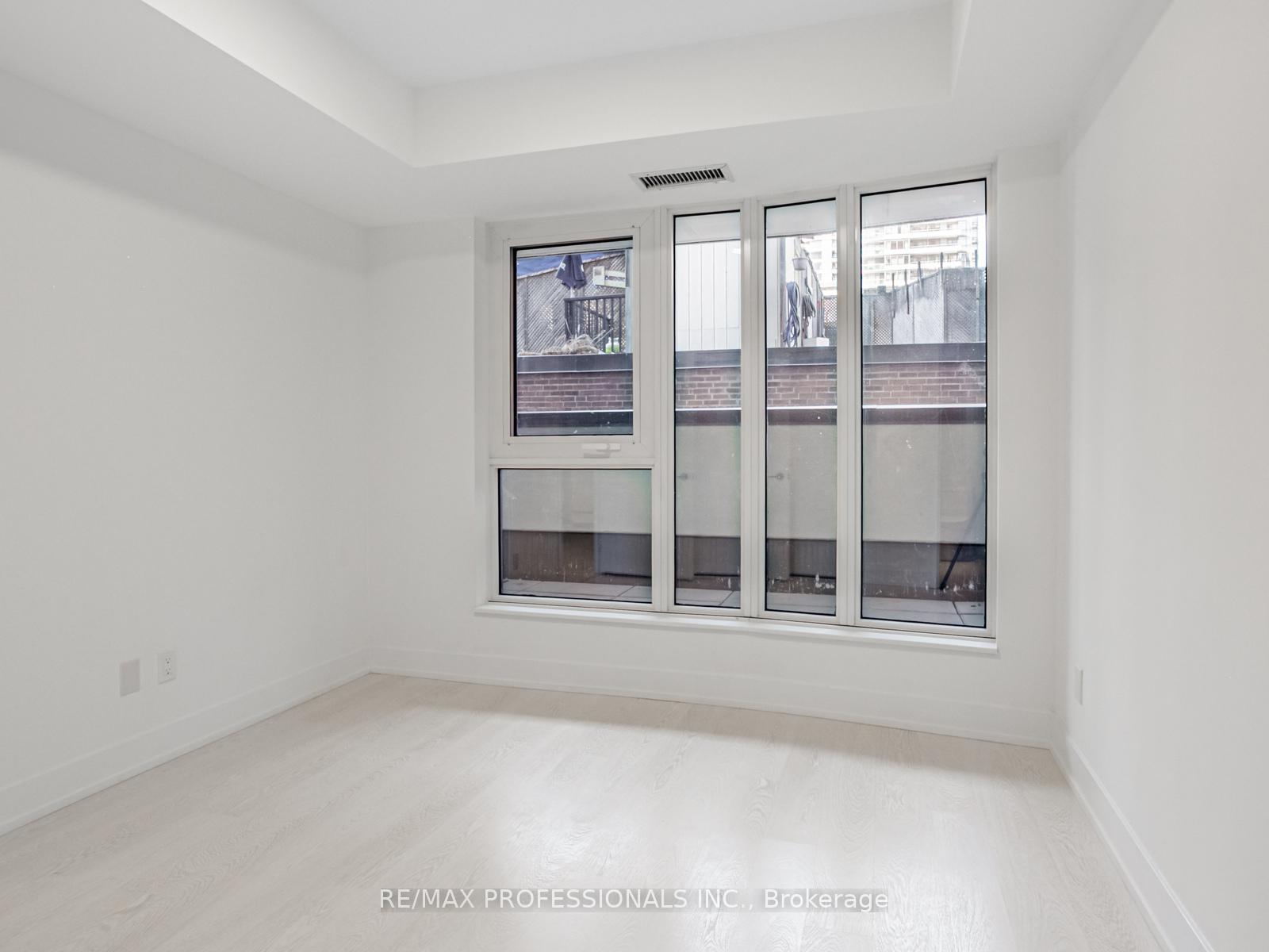 Photo 4 of Unit 307, 308 Jarvis Street, Toronto, Church-Yonge Corridor — HOMEH