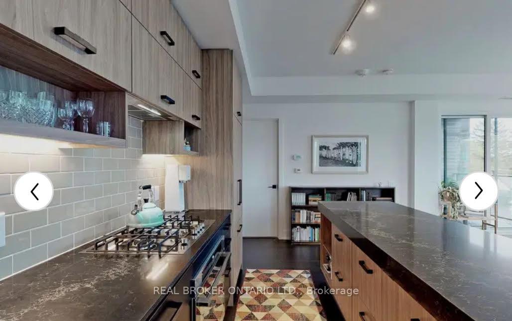 Photo 2 of Unit 404, 1888 Queen Street E, Toronto, The Beaches — HOMEH