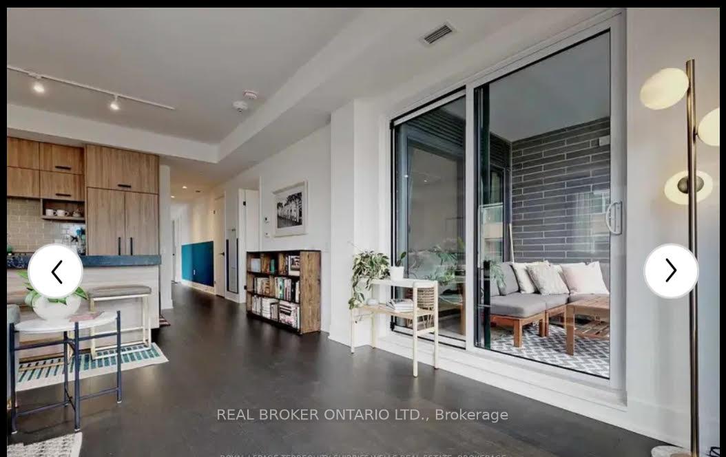 Photo 3 of Unit 404, 1888 Queen Street E, Toronto, The Beaches — HOMEH