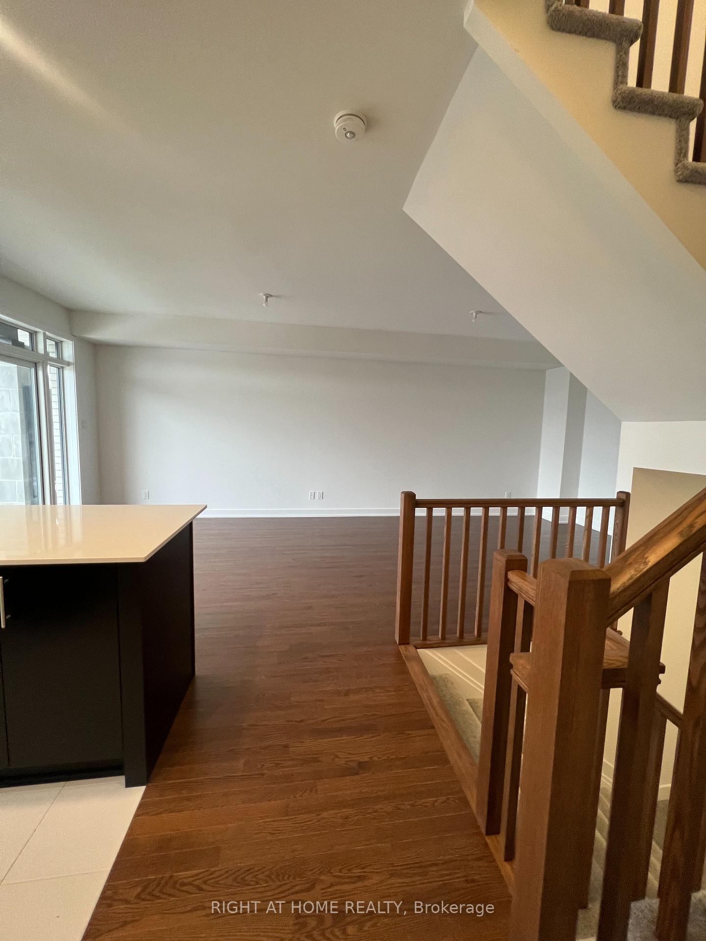 Photo 4 of 133 Lemon Leaf Lane, Ottawa, Leitrim — HOMEH