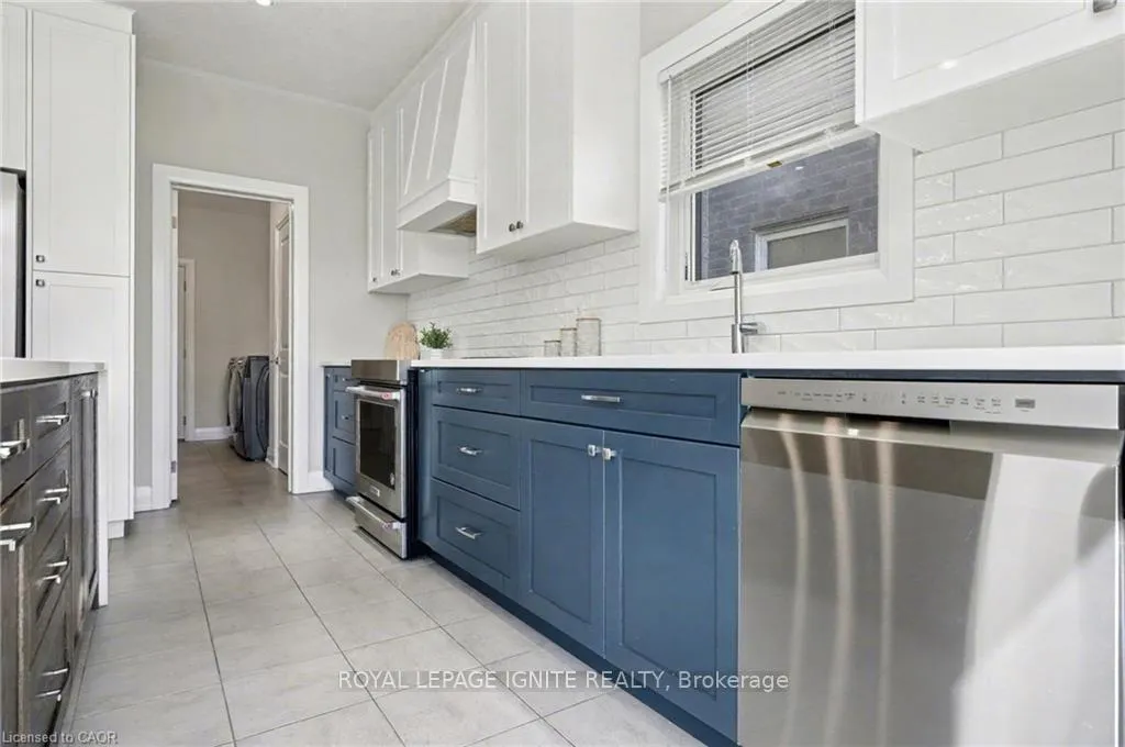 Photo 11 of 156 Ridgemount Street, Kitchener — HOMEH