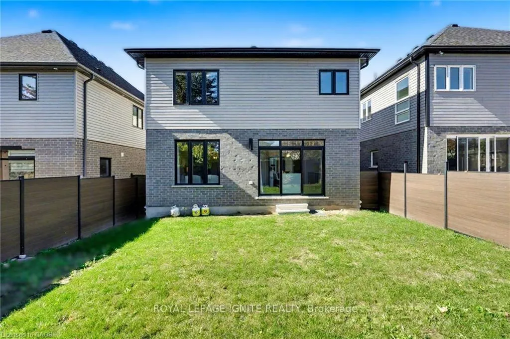 Photo 40 of 156 Ridgemount Street, Kitchener — HOMEH
