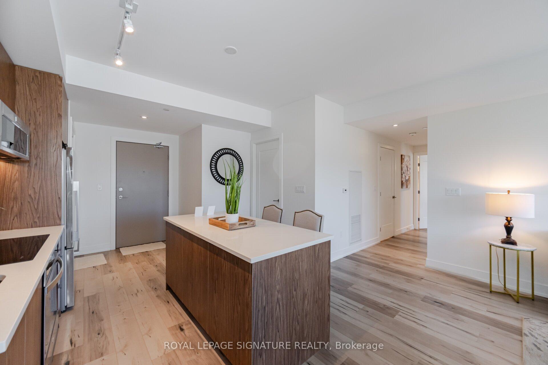 Photo 7 of Unit 722, 185 Dunlop Street E, Barrie, Lakeshore — HOMEH