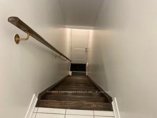 Photo 2 of Unit 5, 125 Kayla Crescent, Vaughan, Maple — HOMEH