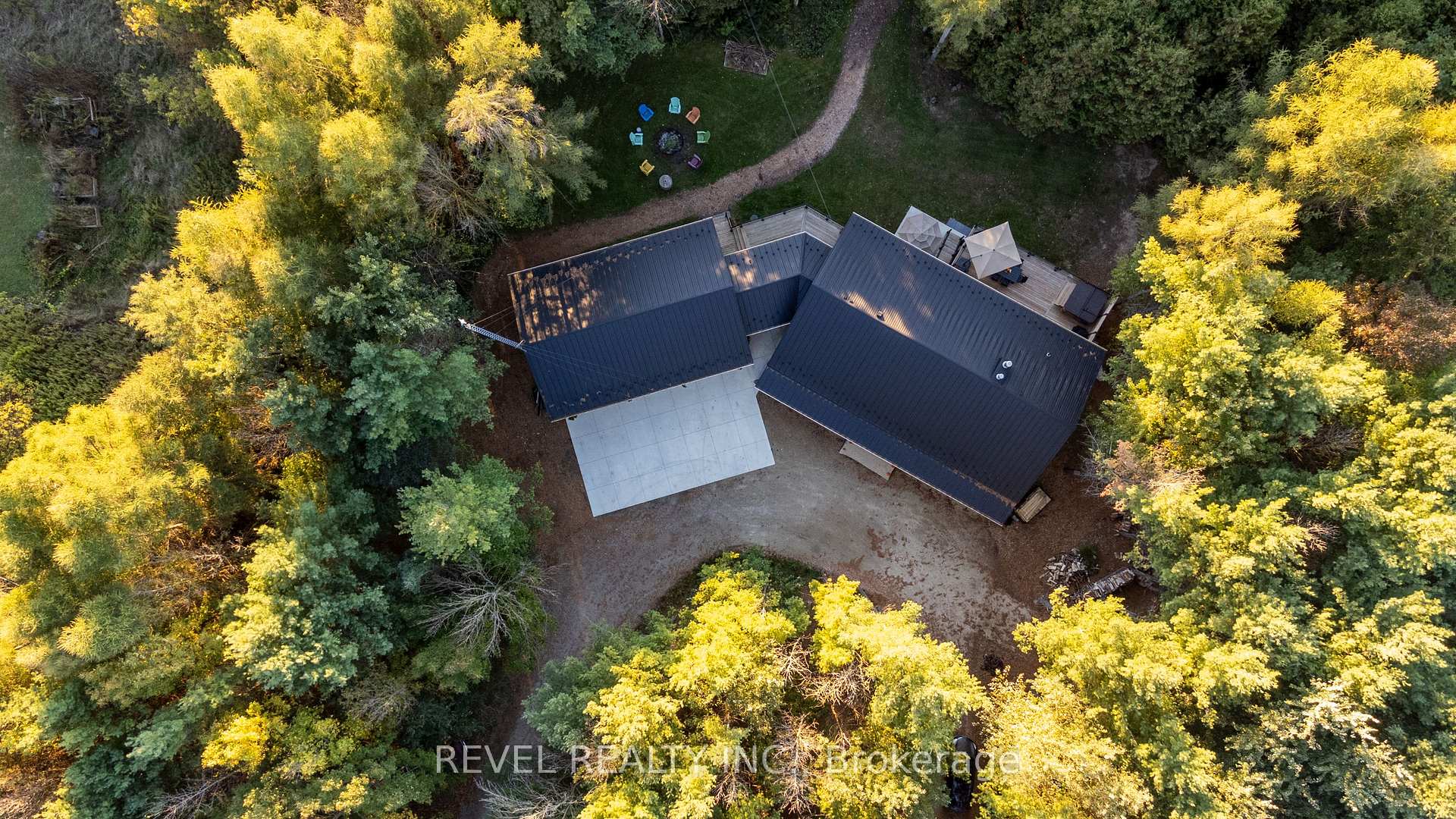 Photo 1 of 7404 Wellington Road, Mapleton, Rural Mapleton — HOMEH
