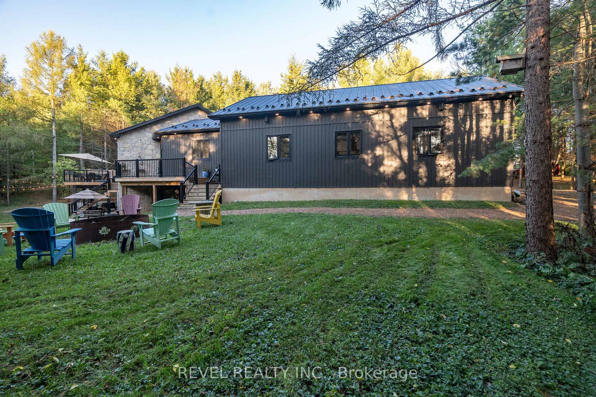 Photo 35 of 7404 Wellington Road, Mapleton, Rural Mapleton — HOMEH