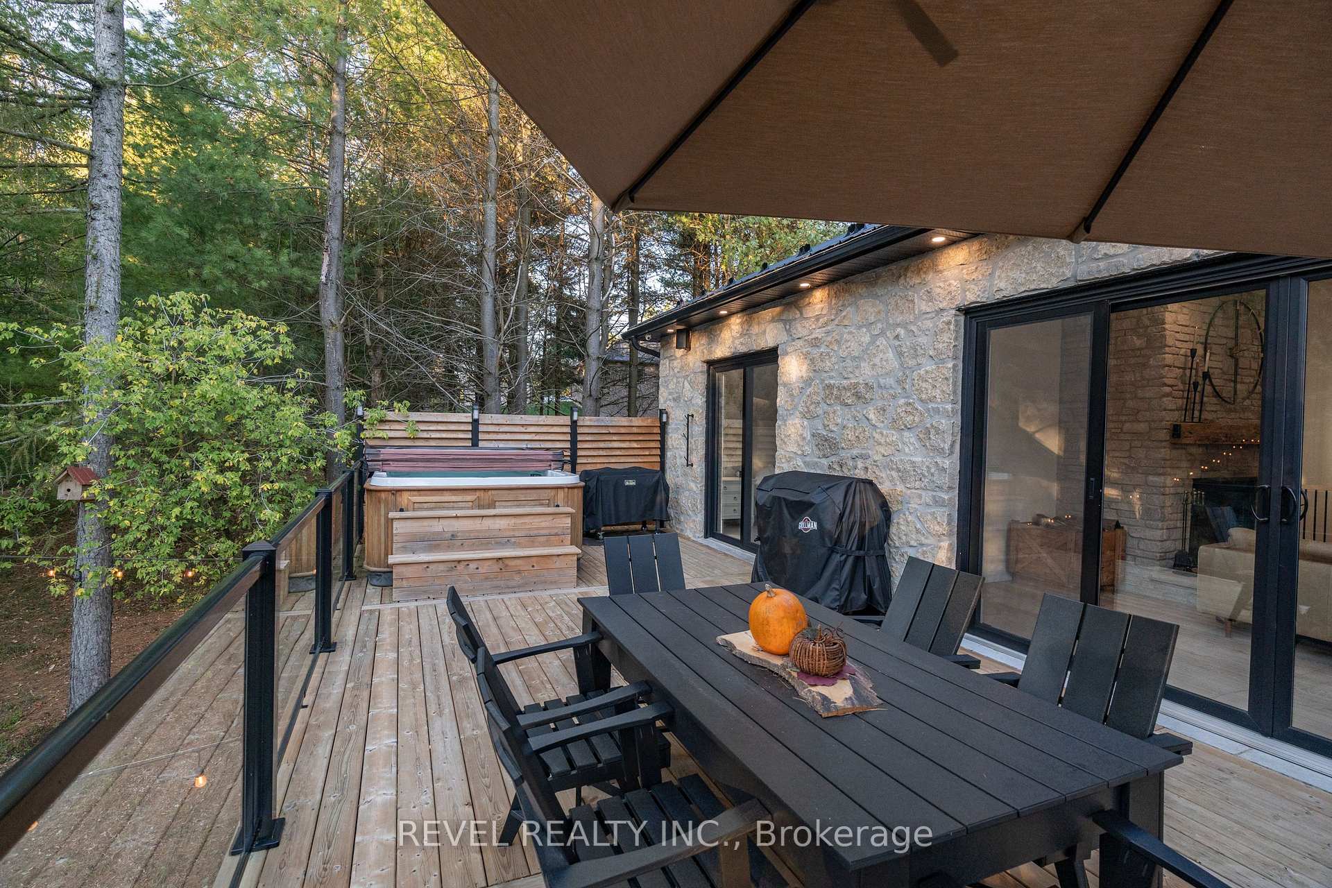 Photo 41 of 7404 Wellington Road, Mapleton, Rural Mapleton — HOMEH