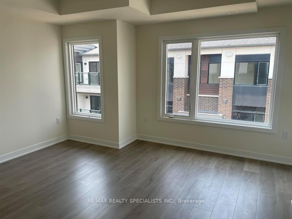 Photo 8 of Unit 1002, 1695 Dersan Street, Pickering, Duffin Heights — HOMEH