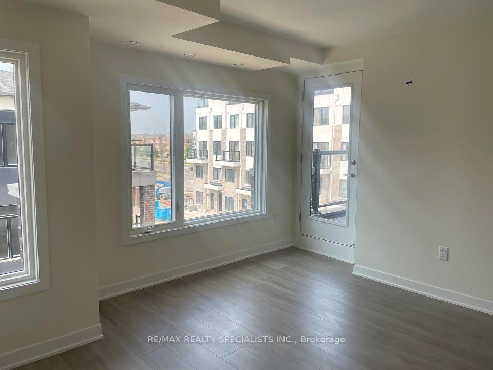 Photo 13 of Unit 1002, 1695 Dersan Street, Pickering, Duffin Heights — HOMEH