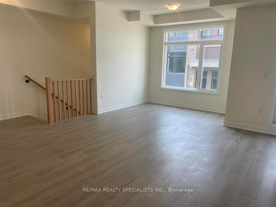 Photo 18 of Unit 1002, 1695 Dersan Street, Pickering, Duffin Heights — HOMEH