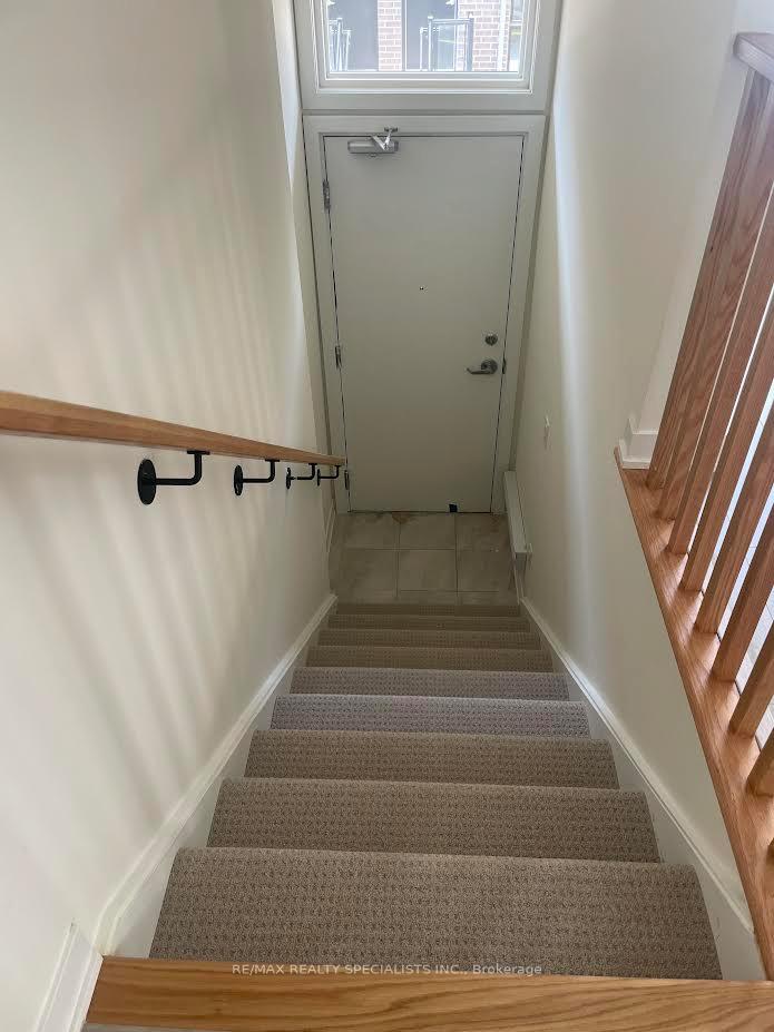 Photo 11 of Unit 1002, 1695 Dersan Street, Pickering, Duffin Heights — HOMEH