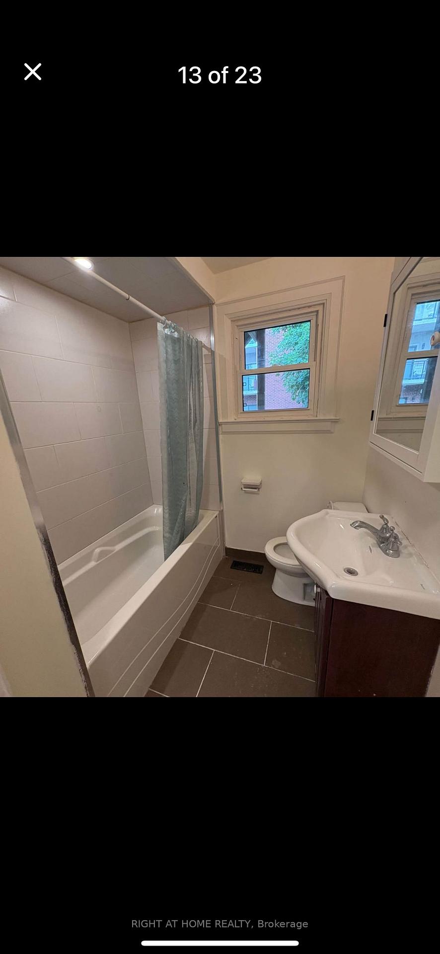 Photo 18 of 4287 Queen (Main Unit ) Street, Lincoln, Beamsville — HOMEH