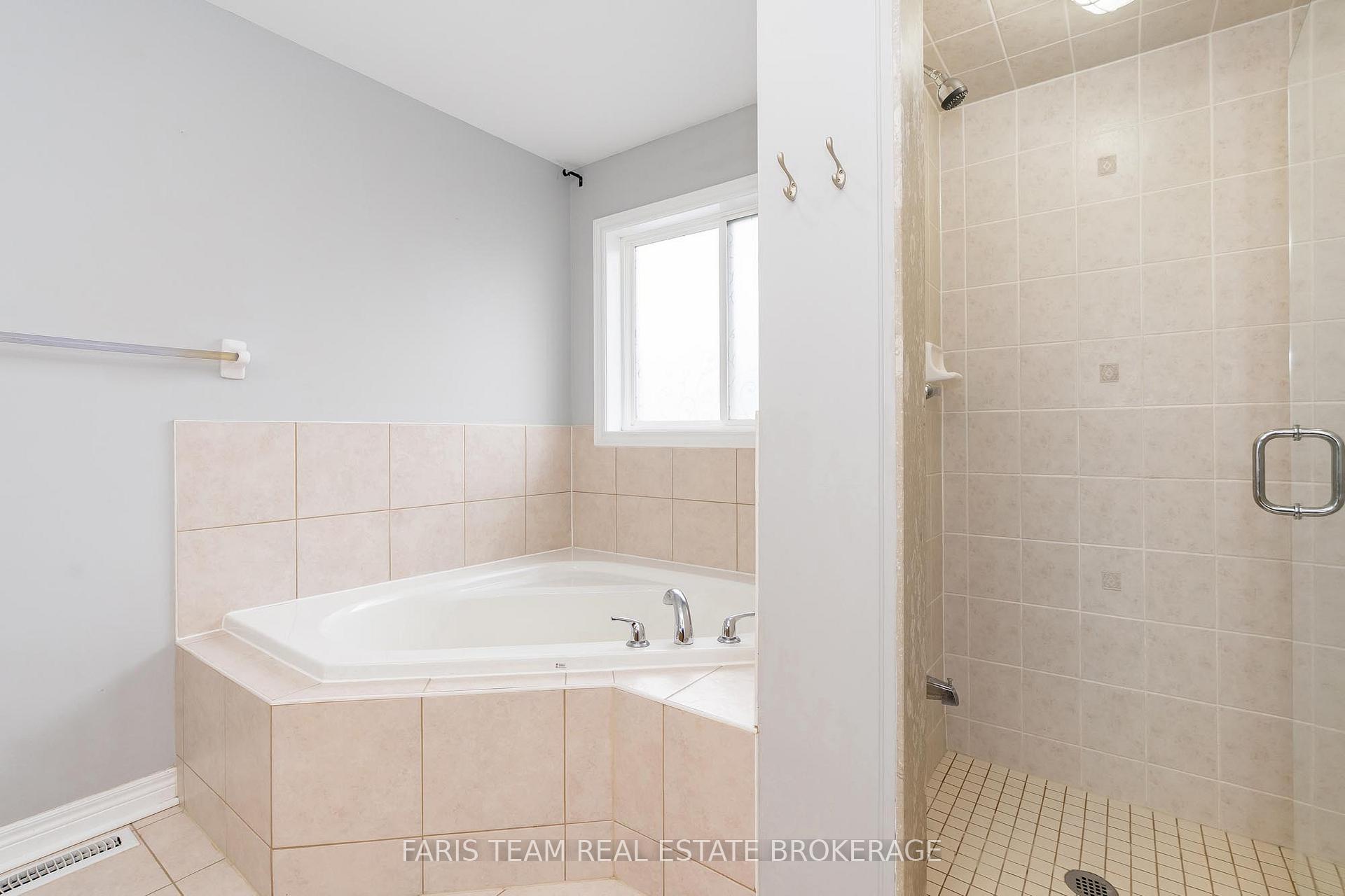 Photo 24 of 1198 Westmount Avenue, Innisfil, Alcona — HOMEH