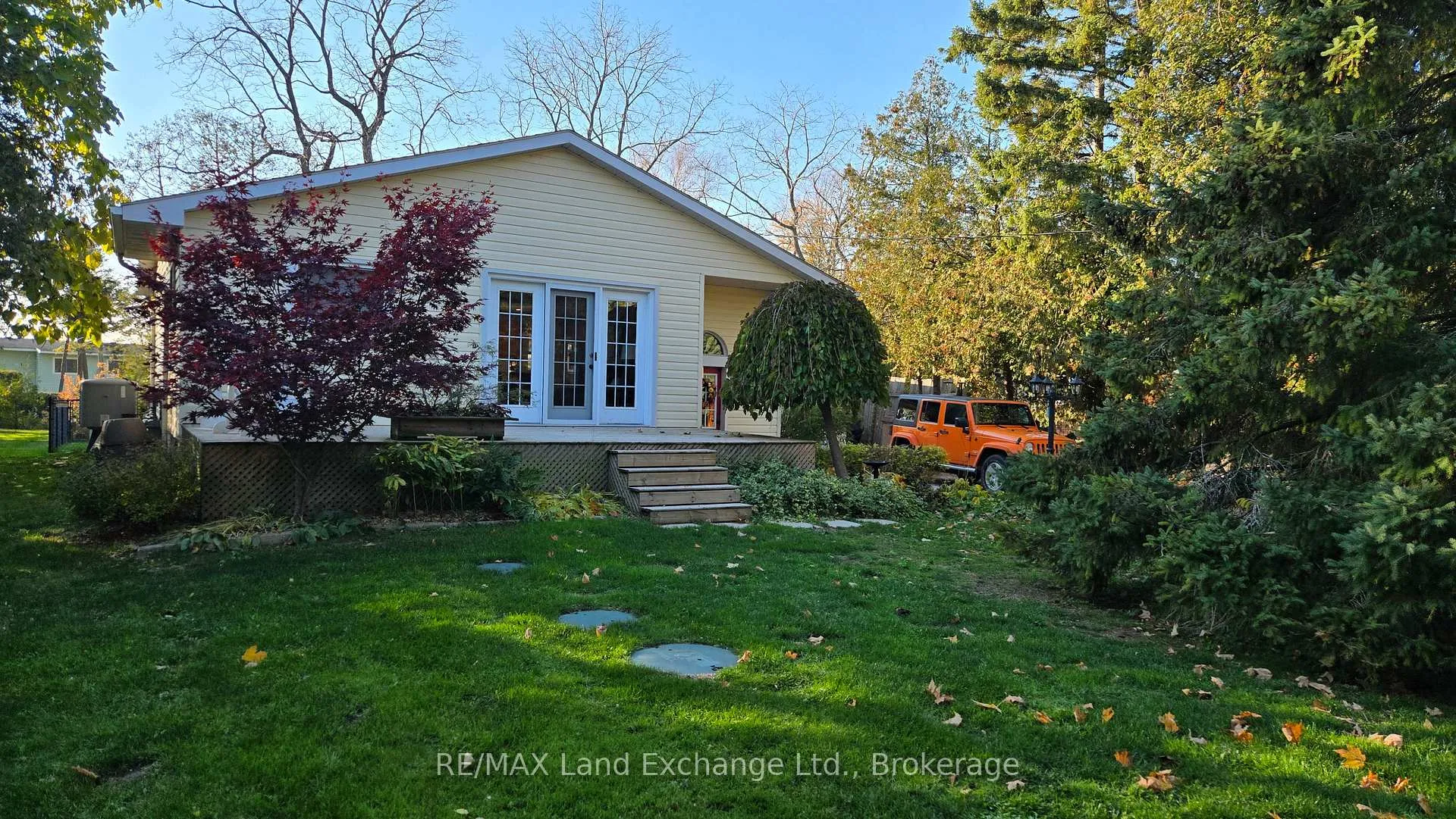 Front of 213 Huron Road