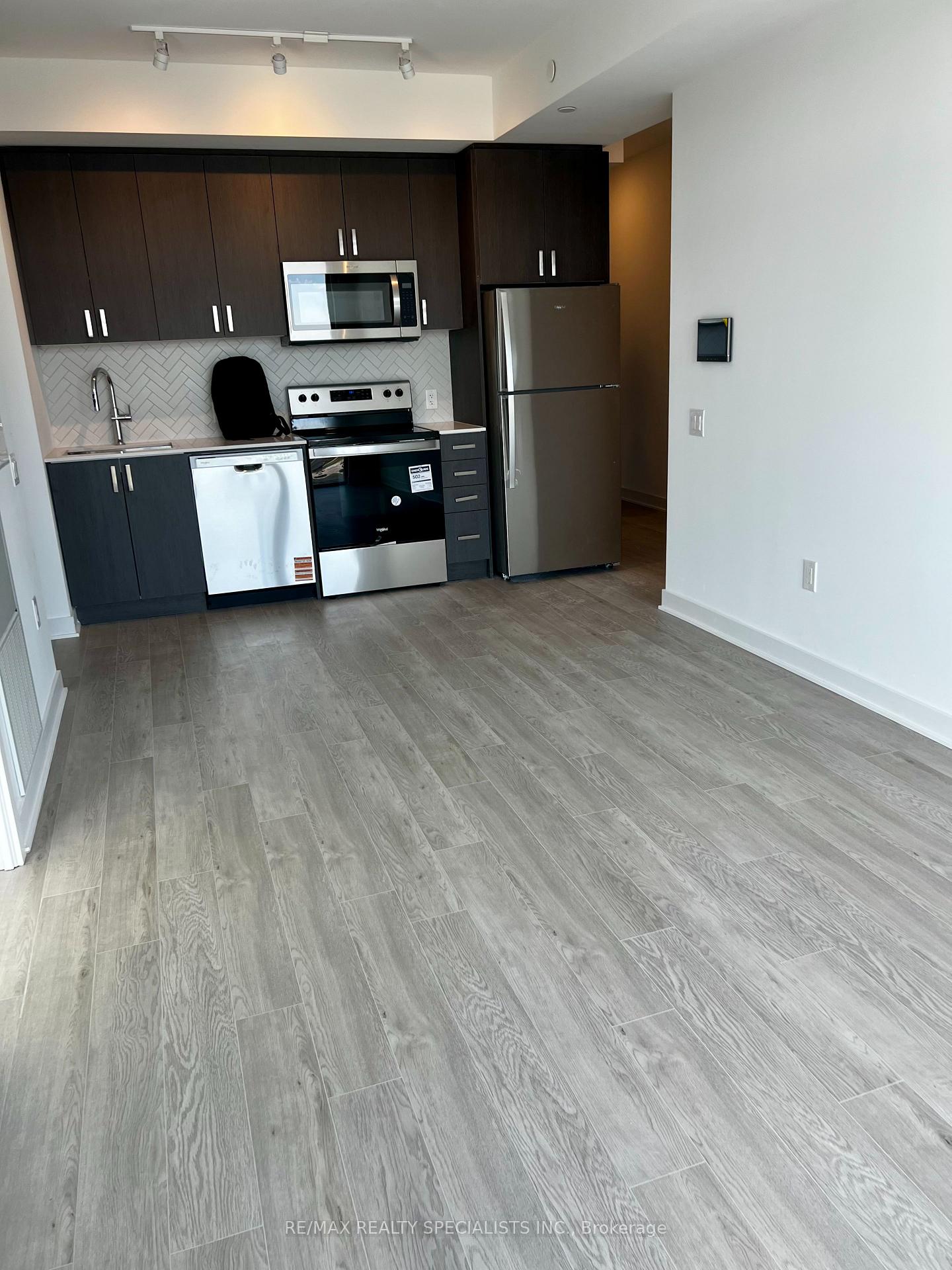 Photo 12 of Unit 1320, 2782 Barton Street E, Hamilton, Riverdale — HOMEH