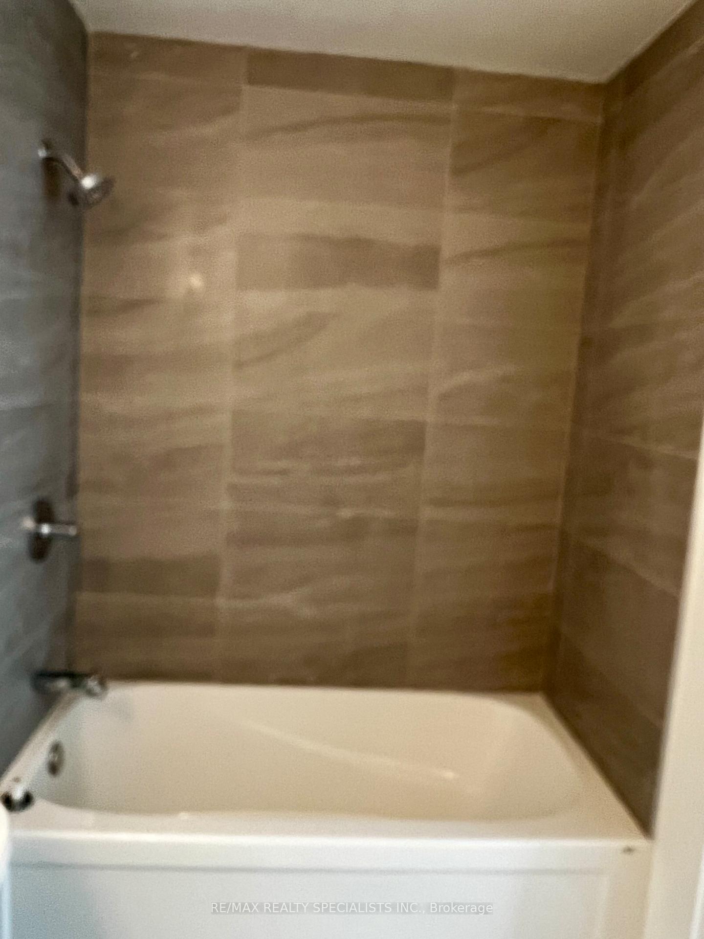 Photo 21 of Unit 1320, 2782 Barton Street E, Hamilton, Riverdale — HOMEH