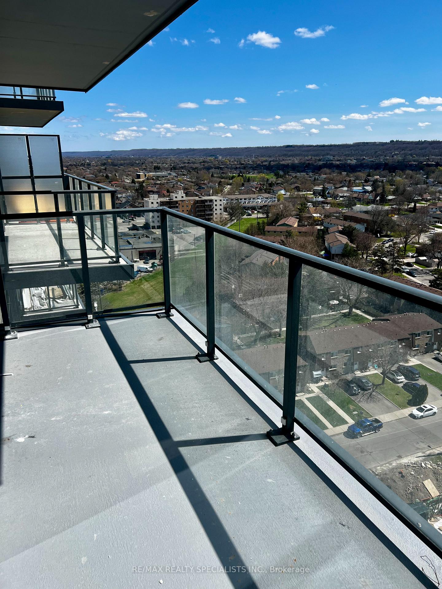 Photo 22 of Unit 1320, 2782 Barton Street E, Hamilton, Riverdale — HOMEH
