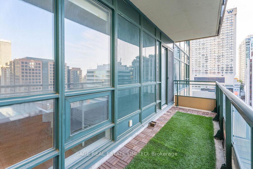 Photo 15 of Unit 1801, 35 Hayden Street, Toronto, Church-Yonge Corridor — HOMEH