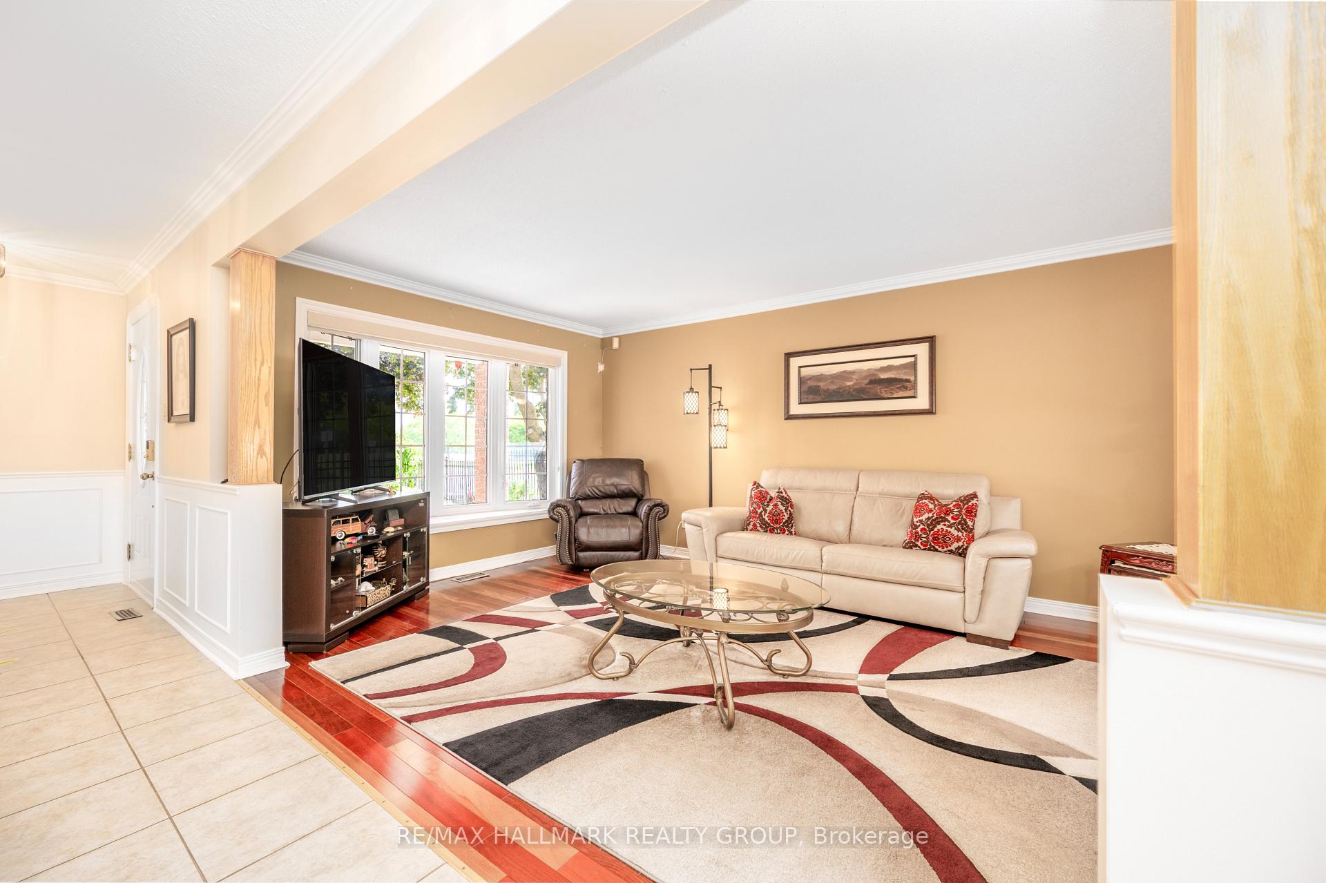 Photo 5 of 2180 Johnston Road, Ottawa, Hunt Club Park — HOMEH