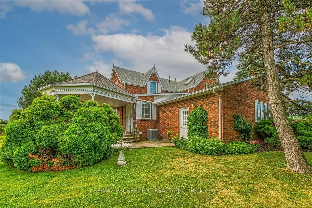 Photo 5 of 5581 King Street, Lincoln, Beamsville — HOMEH